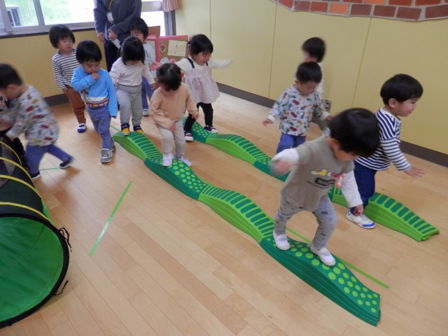 お部屋で元気に遊んだよ♪